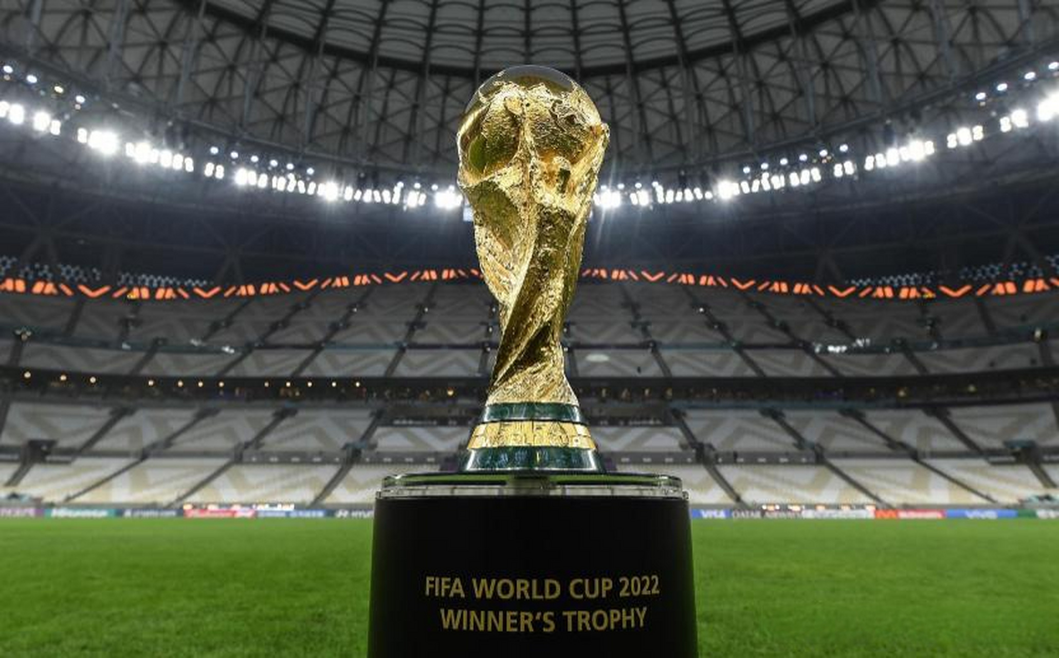 场上崭露头 场上崭露头